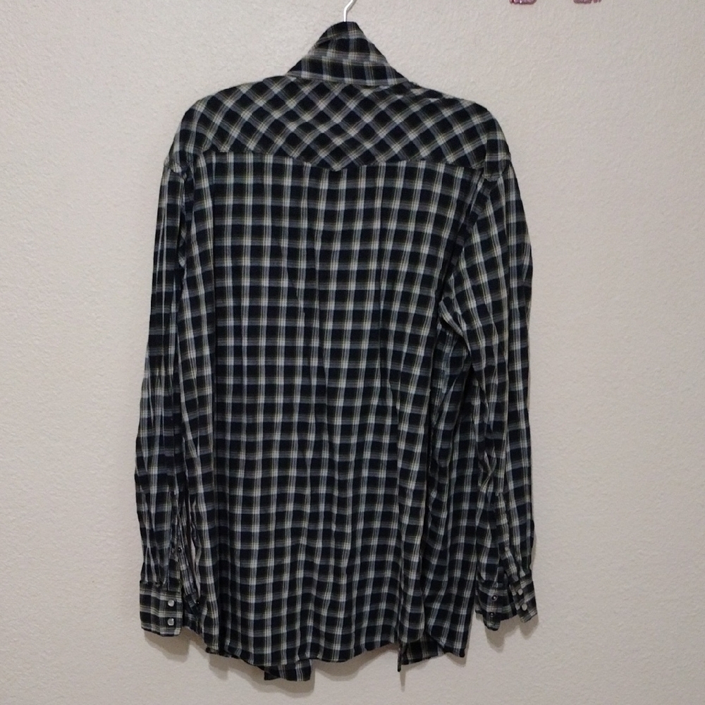 Old Navy Blue and White Casual Button Down Shirt - Picture 6 of 9